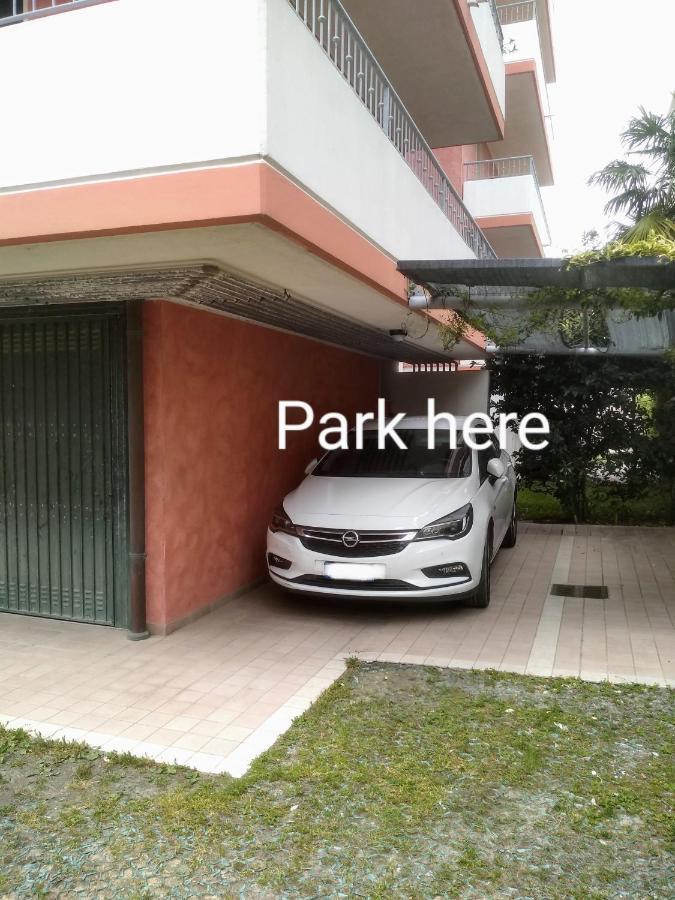 35 Mq In Centro A Caorle Apartment Bagian luar foto